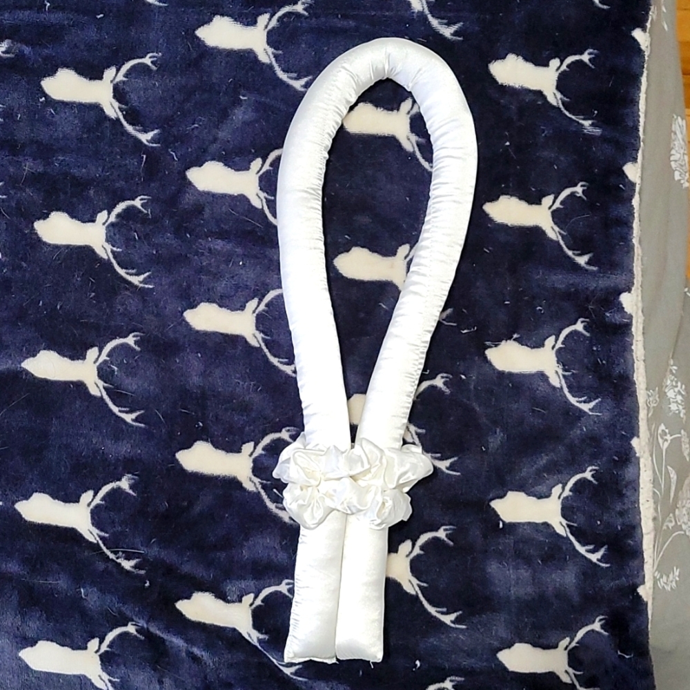 Heatless Curls Tube